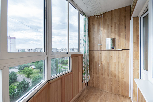 Продам двухкомнатную (2-комн.) квартиру, Ангарская ул, 54 Б, Екатеринбург г