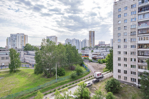Продам двухкомнатную (2-комн.) квартиру, Ангарская ул, 54 Б, Екатеринбург г