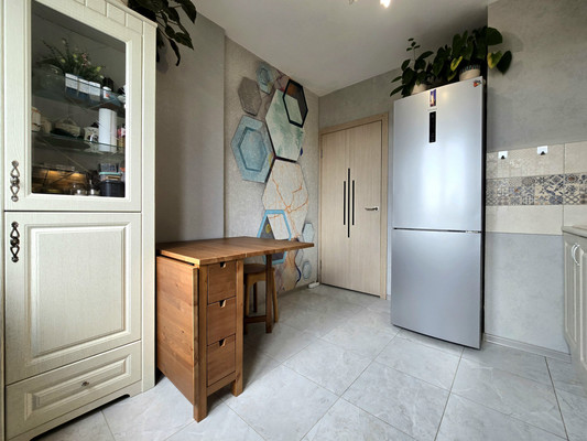 Продам двухкомнатную (2-комн.) квартиру, Полоцкая (Славянка тер.) ул, 5А, Шушары п