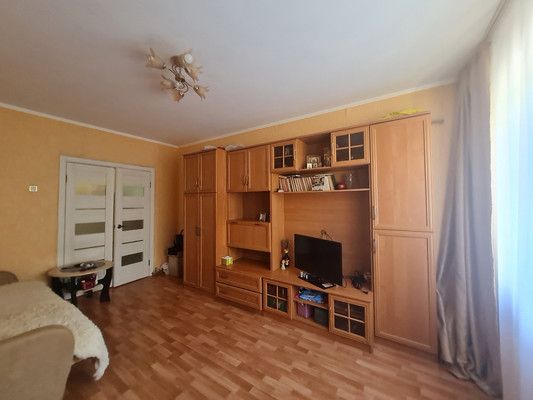 Продам трехкомнатную (3-комн.) квартиру, Карамзина ул, 23, Новороссийск г