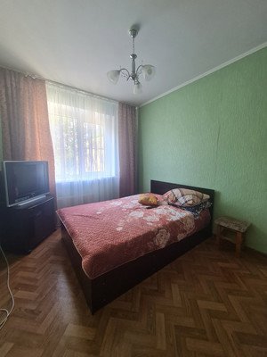 Продам трехкомнатную (3-комн.) квартиру, Карамзина ул, 23, Новороссийск г