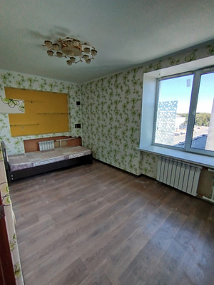 Продам трехкомнатную (3-комн.) квартиру, Декабристов ул, 129, Казань г