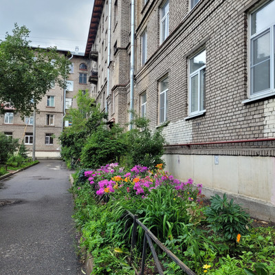 Продам комнату в 9-комн. квартире, Пархоменко пр-кт, 8, Санкт-Петербург г