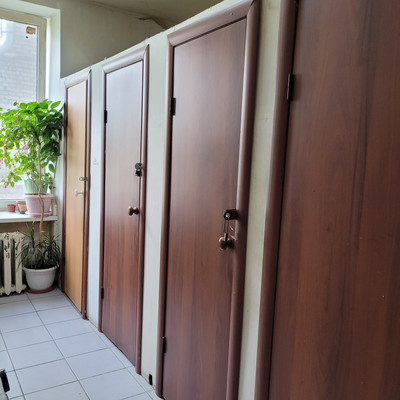 Продам комнату в 9-комн. квартире, Пархоменко пр-кт, 8, Санкт-Петербург г