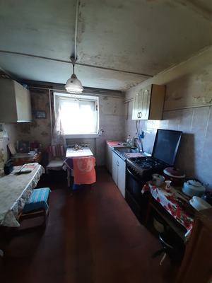 Продам трехкомнатную (3-комн.) квартиру, Д.2, Песоченка п