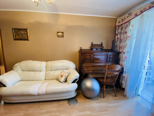 Продам трехкомнатную (3-комн.) квартиру, Чавайна б-р, 43, Йошкар-Ола г