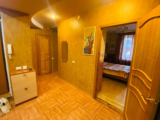 Продам трехкомнатную (3-комн.) квартиру, Чавайна б-р, 43, Йошкар-Ола г