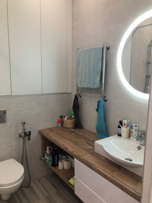 Продам трехкомнатную (3-комн.) квартиру, Речная ул, 20к1, Великий Новгород г