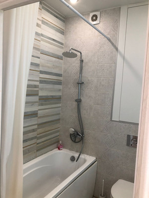 Продам трехкомнатную (3-комн.) квартиру, Речная ул, 20к1, Великий Новгород г