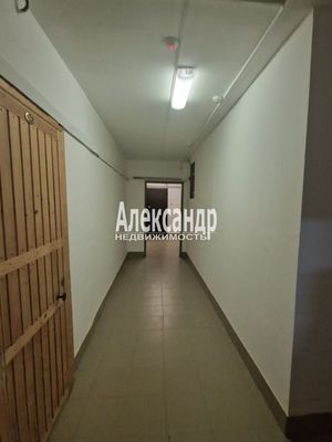 Продам трехкомнатную (3-комн.) квартиру, Королёва пр-кт, 24к1, Санкт-Петербург г