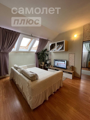 Продам трехкомнатную (3-комн.) квартиру, Лесная ул, 7, Михнево д