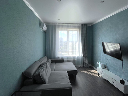 Продам однокомнатную (1-комн.) квартиру, Воронежская ул, 47/11, Краснодар г