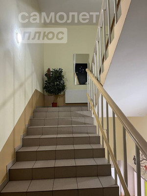 Продам трехкомнатную (3-комн.) квартиру, Лесная ул, 17, Михнево д