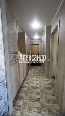 Продам трехкомнатную (3-комн.) квартиру, Лесная ул, 9, Светогорск г