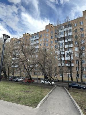 Продам трехкомнатную (3-комн.) квартиру, Рязанский пр-кт, , 60, Москва г