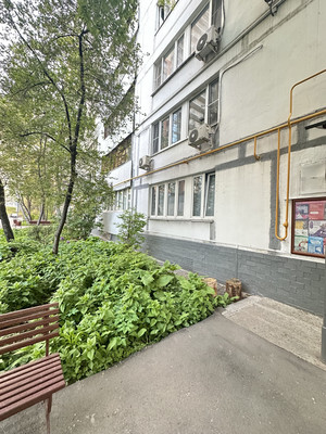 Продам однокомнатную (1-комн.) квартиру, Газопровод ул, , 1к3, Москва г