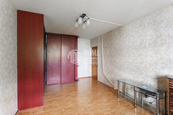 Продам двухкомнатную (2-комн.) квартиру, Таллинская ул, 24, Москва г