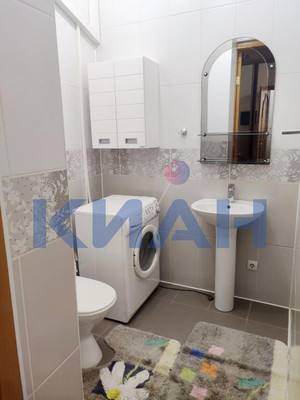 Сдам трехкомнатную (3-комн.) квартиру, Ленина ул, 5А, Красноярск г
