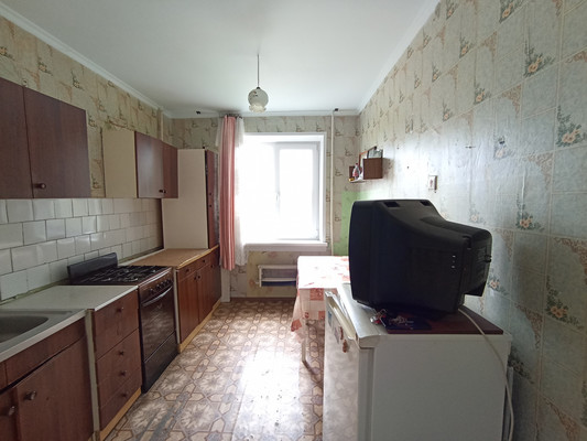 Продам двухкомнатную (2-комн.) квартиру, Д мкр, 30, Новомичуринск г