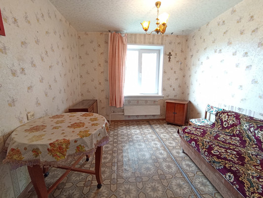 Продам двухкомнатную (2-комн.) квартиру, Д мкр, 30, Новомичуринск г