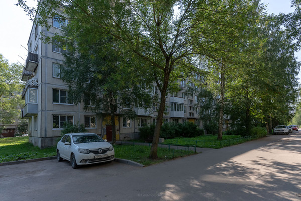 Продам трехкомнатную (3-комн.) квартиру, Ленинградская ул, 1, Терволово п