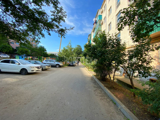 Продам трехкомнатную (3-комн.) квартиру, Ленина ул, 201, Крымск г