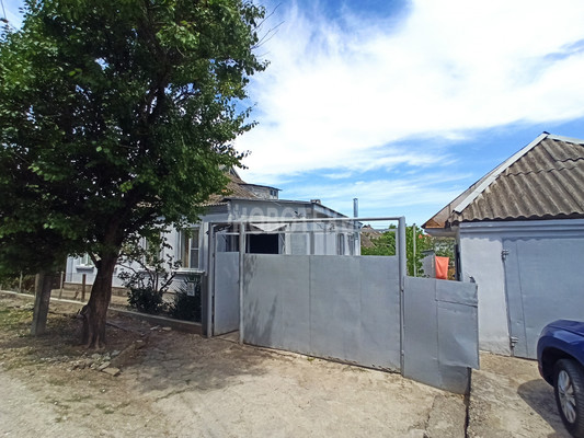 Продам дом, Славы ул, Крымск г, 0 км от города