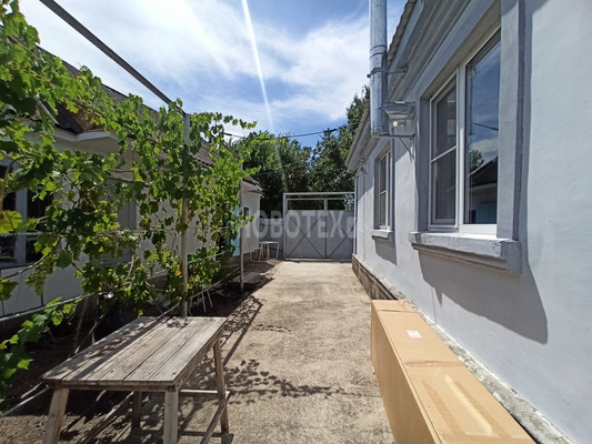 Продам дом, Славы ул, Крымск г, 0 км от города