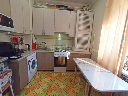 Продам однокомнатную (1-комн.) квартиру, Маршала Жукова ул, 107б, Крымск г