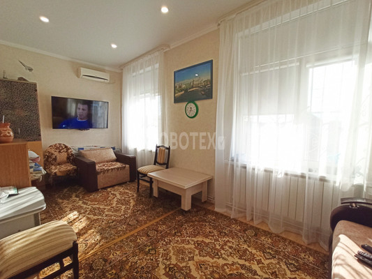 Продам однокомнатную (1-комн.) квартиру, Маршала Жукова ул, 107б, Крымск г