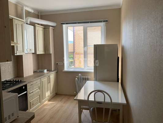 Продам двухкомнатную (2-комн.) квартиру, Тельмана ул, 56, Горячий Ключ г