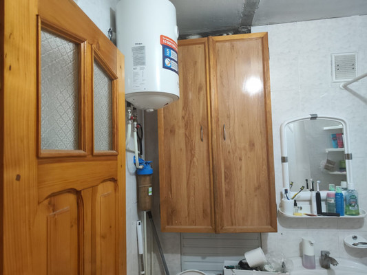 Продам трехкомнатную (3-комн.) квартиру, Яблочкова ул, 18А, Грэсовский пгт