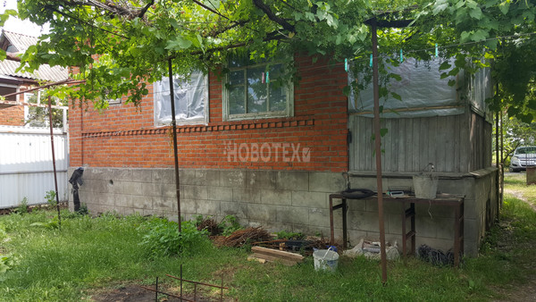 Продам дом, Краснодарская ул, 33, Крымск г, 0 км от города