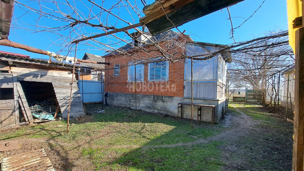 Продам дом, Краснодарская ул, 33, Крымск г, 0 км от города