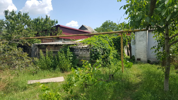 Продам дом, Краснодарская ул, 33, Крымск г, 0 км от города