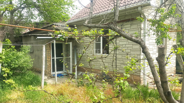 Продам трехкомнатную (3-комн.) квартиру, Горная ул, 14, Крымск г