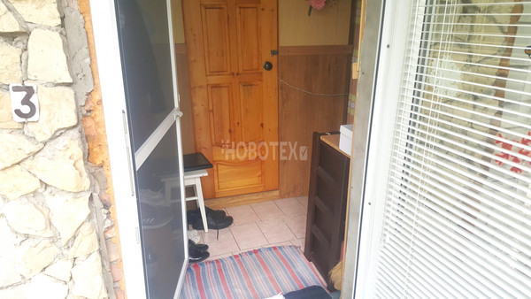 Продам трехкомнатную (3-комн.) квартиру, Горная ул, 14, Крымск г