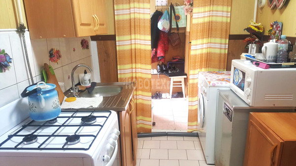 Продам трехкомнатную (3-комн.) квартиру, Горная ул, 14, Крымск г
