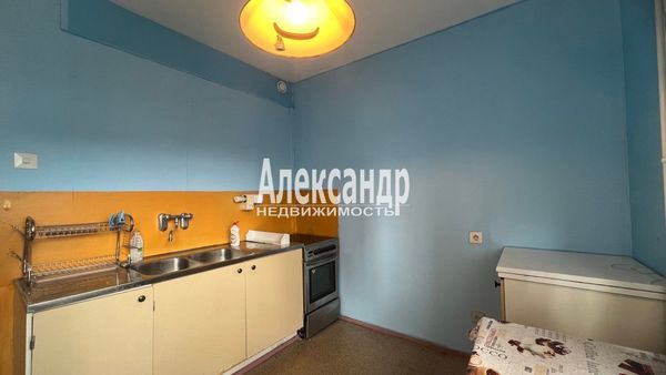 Продам двухкомнатную (2-комн.) квартиру, Красноармейская ул, 20, Светогорск г