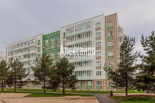 Продам двухкомнатную (2-комн.) квартиру, Голландская ул, 3к1, Янино-1 гп