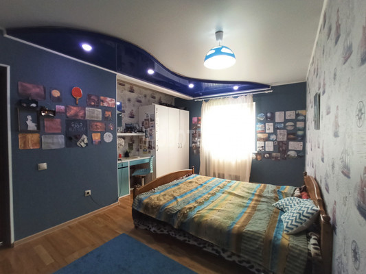 Продам дом, Ленина ул, 233, Апшеронск г, 0 км от города