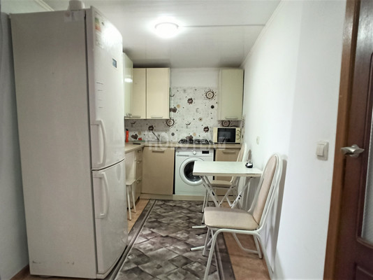 Продам дом, Ленина ул, 233, Апшеронск г, 0 км от города