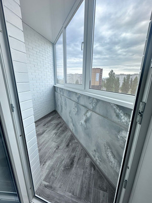 Продам двухкомнатную (2-комн.) квартиру, Индустриальная ул, 32, Волгодонск г