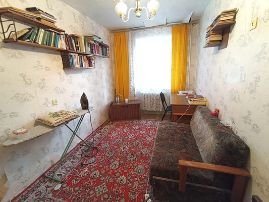 Продам двухкомнатную (2-комн.) квартиру, Волкова ул, 17, Новомичуринск г