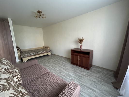 Продам однокомнатную (1-комн.) квартиру, 5-я Линия ул, 56/52 , Рязань г