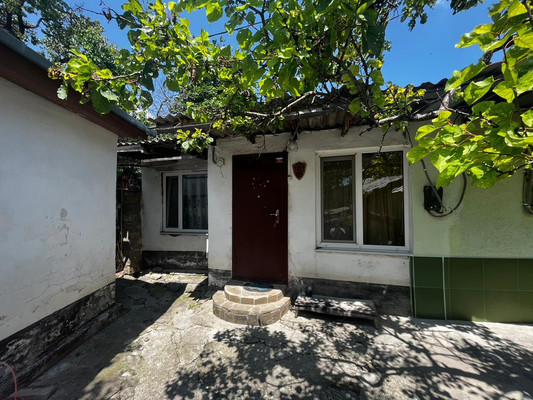 Продам трехкомнатную (3-комн.) квартиру, Пограничников пер, 3, Симферополь г