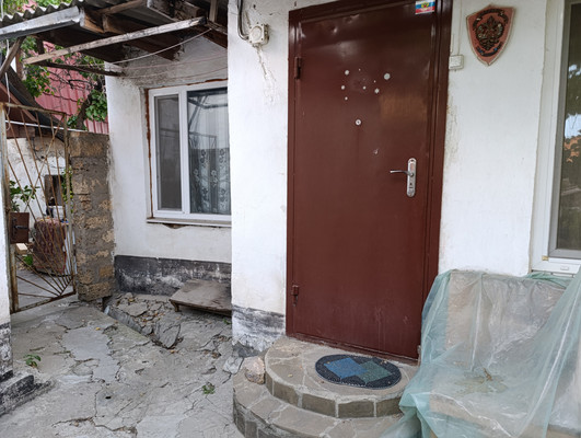 Продам трехкомнатную (3-комн.) квартиру, Пограничников пер, 3, Симферополь г