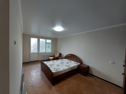 Продам двухкомнатную (2-комн.) квартиру, Угнич ул, 13, Баксан г