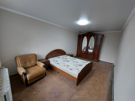 Продам двухкомнатную (2-комн.) квартиру, Угнич ул, 13, Баксан г