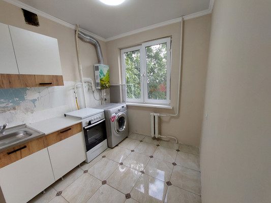 Продам двухкомнатную (2-комн.) квартиру, Угнич ул, 13, Баксан г